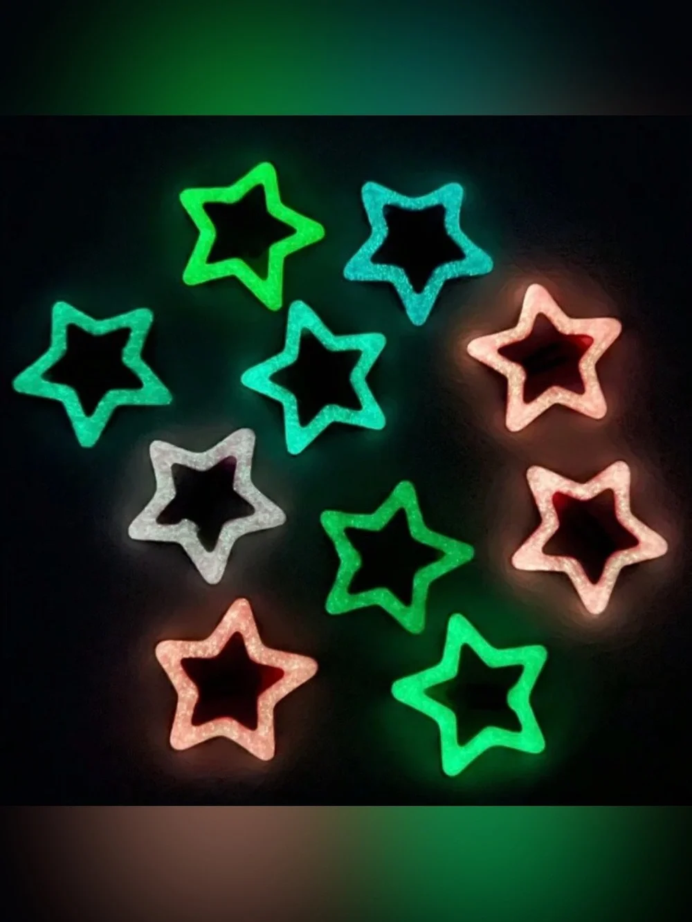 5 Snap Metal Hair Clips Barrettes ~ 1 Glow in Dark Blue Star, 1 Black, 3 Silver